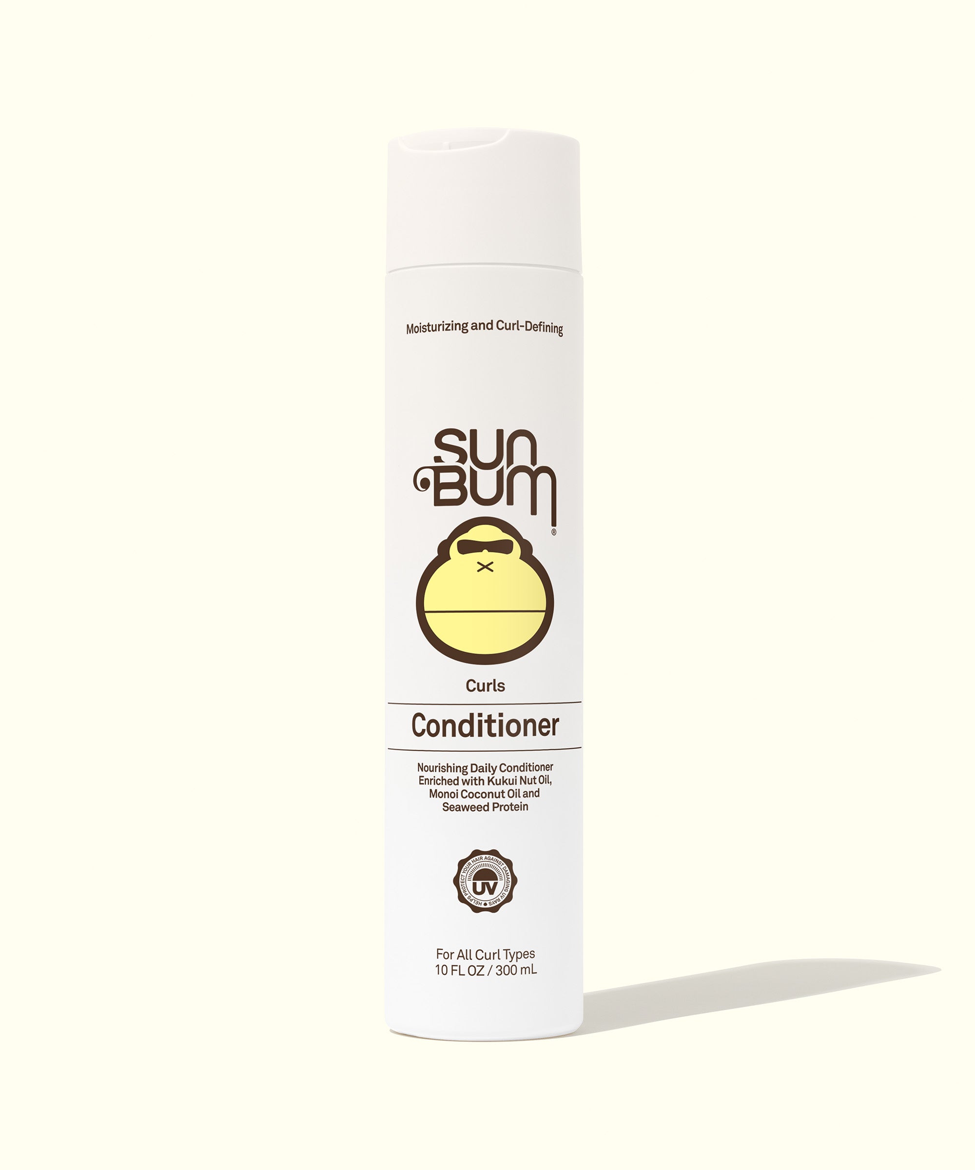 Sun Bum Curls Conditioner nourishes and defines curls with Kukui Nut and Monoi Coconut Oils, moisturizing all curl types.
